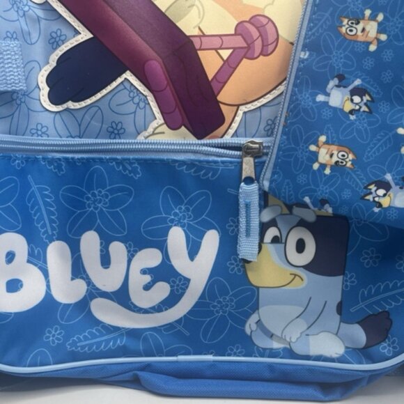 Bluey 5-Piece Backpack, Lunch Bag, Pencil Case, Water Bottle, & Carabiner Set - Picture 5 of 5